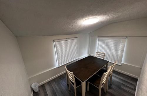 Downtown Niagara Falls House | Casa Bella Niagara 2BR 1BATH 6PPL Close to Falls