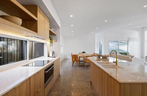 Cowes House | Casa Bella on Beach