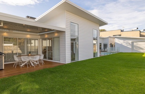 Cowes House | Casa Bella on Beach in Cowes