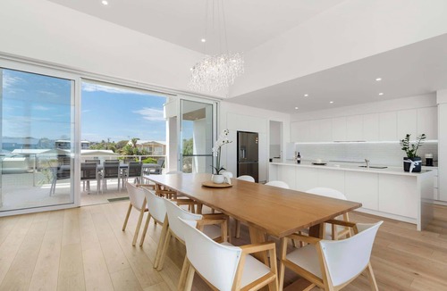 Middleton House | Casa Bianca 50 Esplanade Middleton