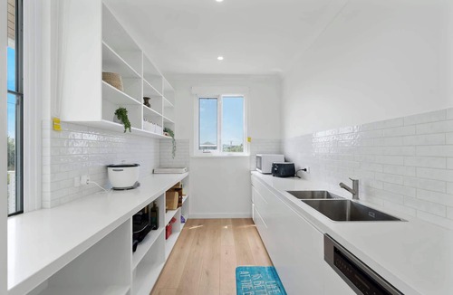 Middleton House | Casa Bianca 50 Esplanade Middleton