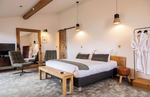 Grand Parc-Paul Doumer Bed & Breakfast | Casa Blanca B&B