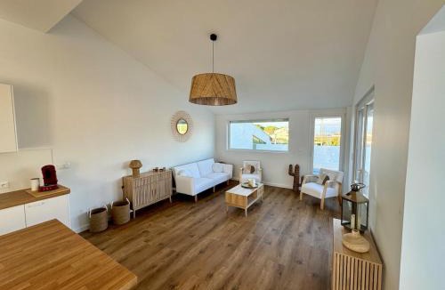 Roches Grises Villa | Casa Blanca