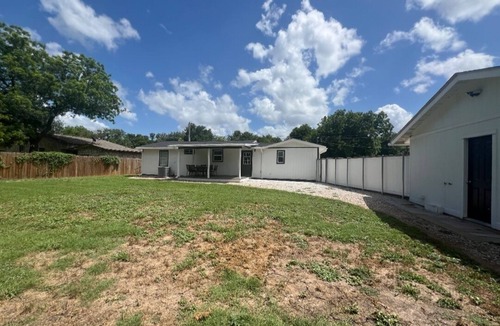 Granbury House | Casa Blanca in Granbury