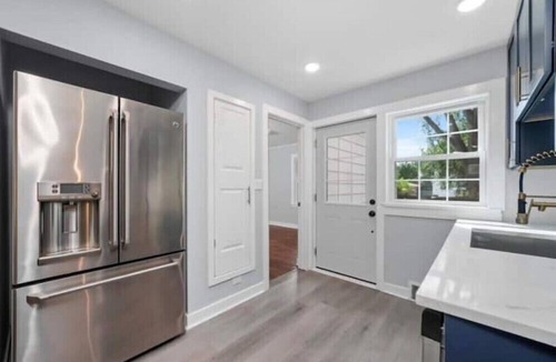 Oak Lawn House | Casa Blanca Midwayn