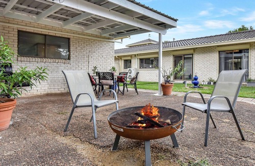 Black Hill House | Casa Blanca Newcastle