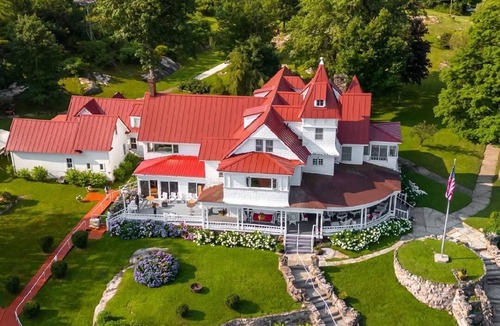 Wellesley Island House | Casa Blanca on Cherry Island Magnificent Estate