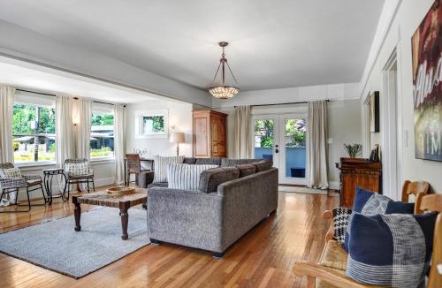 Browns Valley House | Casa Blanca