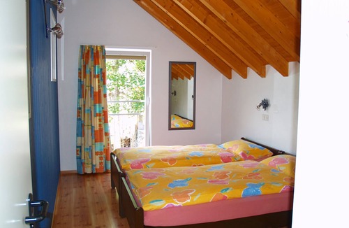 Frasco House | Casa Blu offers you comfortable accommodation in the green Verzasca Valley.