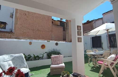 Caudete de las Fuentes House | Casa Boutique ALEGRÍA, aromas and art.