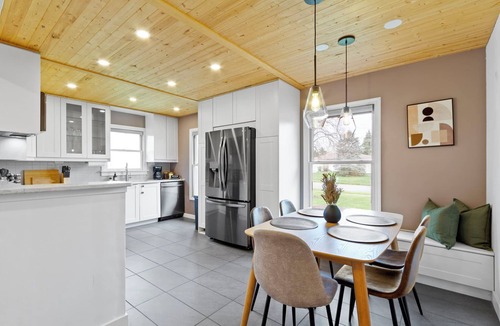 Fishers House | Casa Boho- Fire Pit, BBQ, B-ball hoop