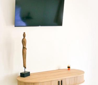 Villeseque-des-Corbieres Hotel | Casa Bonnafous