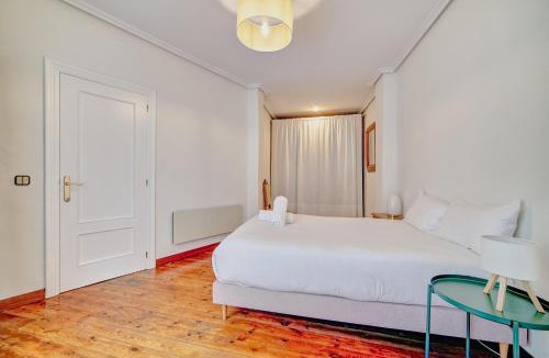 Logrono Historic Centre Apartment | Casa Bretón by Clabao