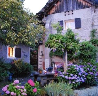Mergoscia Apartment | Casa Bruja Tradizionale Rustico Ticinese