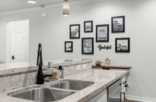 College Station House | Casa Buena Vista Cozy Townhome Aggieland