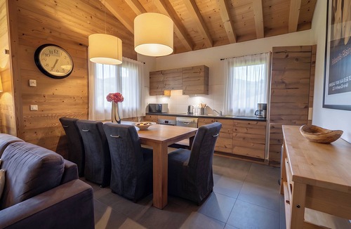 Saint-Francois-Longchamp Ski Chalet | CASA-Chalet des Ponts : Évasion au Col Madeleine