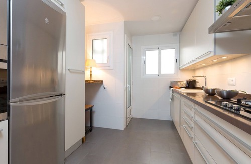 Can Baro Apartment | Casa Camelies apartment close to Park Guell - FREE WIFI