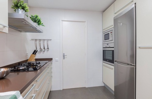 Can Baro Apartment | Casa Camelies apartment close to Park Guell - FREE WIFI