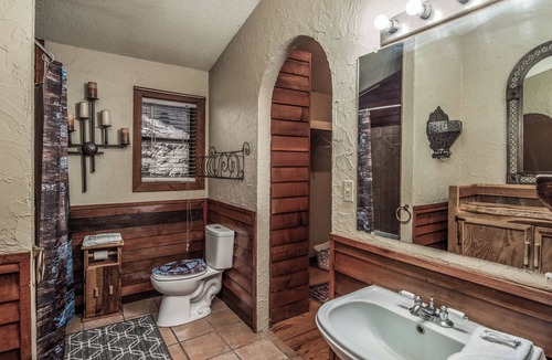 Ruidoso Cabin | Casa Campolla | Wooded Views + Hot Tub & Game Room