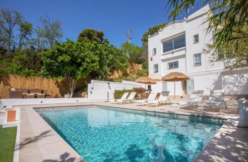 El Canyet House | CASA CANYET con piscina a un paso de Barcelona y la playa