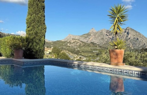 Bolulla Villa | Casa Capelletes - Mediterranean Villa with Pool and Mountain Views