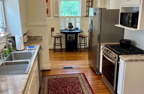 Tuscaloosa House | Casa Capstone – 4BR Near Stadium, Walk to Stadium & Downtown!