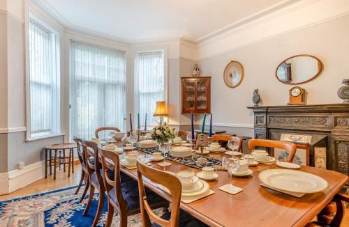 Lowestoft House | Casa Carlotte House