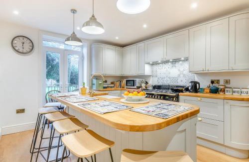 Lowestoft House | Casa Carlotte House