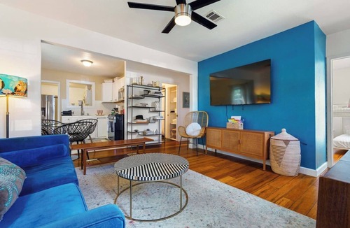Rosewood House | Casa + Casita in Austin!