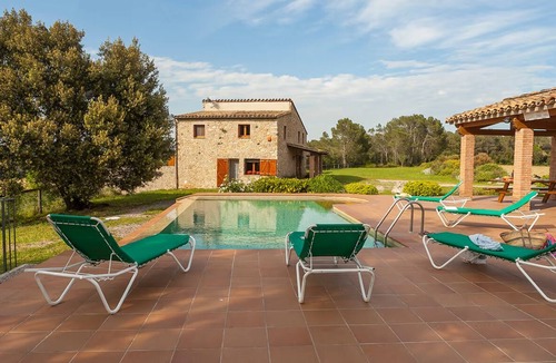 Vilademuls Villa | Casa Castelot - Beautiful and Peaceful Surroundings, Pool, 25 km to beach