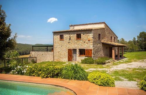 Vilademuls Villa | Casa Castelot - Beautiful and Peaceful Surroundings, Pool, 25 km to beach