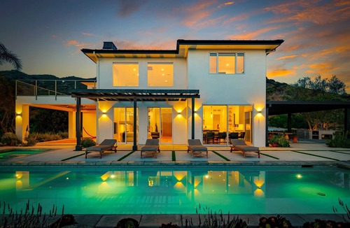 Malibu House | Casa Celeste by Oraklus