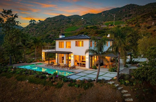 Malibu House | Casa Celeste by Oraklus