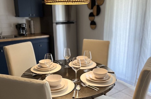 Amistad National Recreational Area Apartment | Casa Ceniza Cozy modern apartment for adults only.