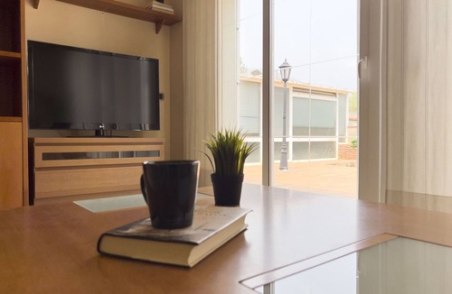 Marianao Ski Chalet | Casa cerca BCN, ideal empresas, 15min FiraBCN, A/C