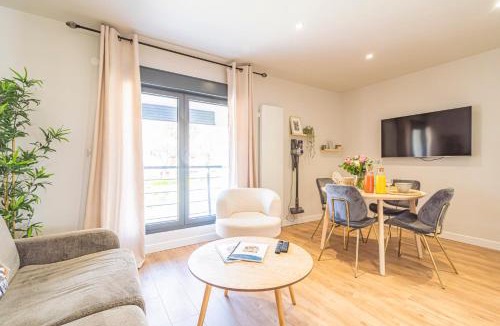 Bailly-Romainvilliers Apartment | CASA CHAMALLOW