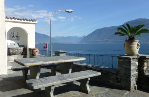 Porto Ronco Apartment | Casa Chatelain