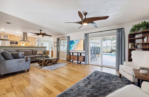 Cocoa Isles Country Club House | Casa Coco | Heated Pool & Outdoor Kitchen