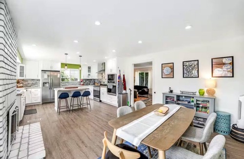 Santa Rosa House | Casa Colibrí Pet Friendly Wine Country Home Near the best of all things Sonoma
