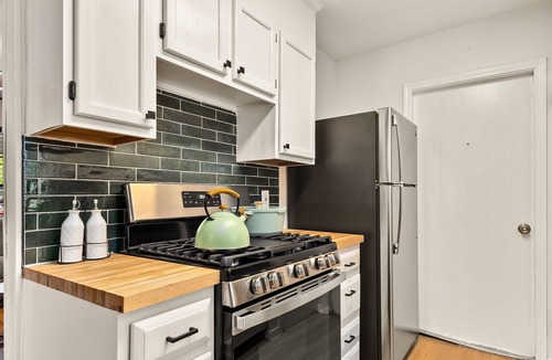 North San Antonio - SAT House | Casa Colibri w/year-round Backyard/Heated Pool/Game Room/Central SA/BMT Grads