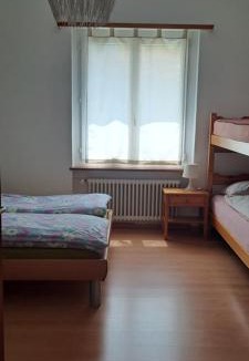 Pianezzo Apartment | Casa con giardino in centro