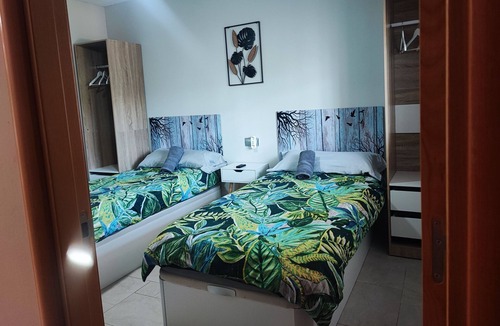 Cabanes House | Casa CON Jacuzzi Exterior
