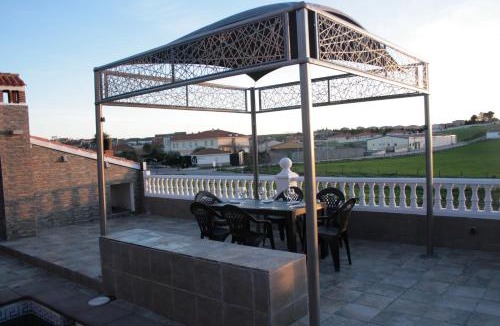 Erustes House | Casa con Piscina cerca de Toledo