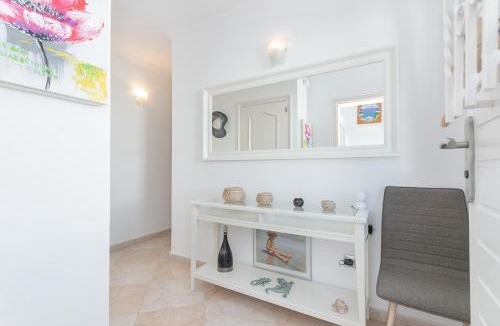 Pedrinya House | Casa con vista al canal
