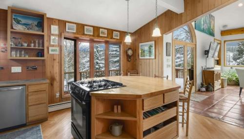 Snowmass Village Ski Chalet | Casa Connable by Snowmass Vacations