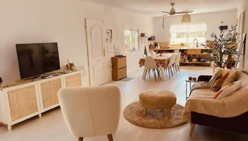 Pedralba House | Casa Contemporánea en la Serranía