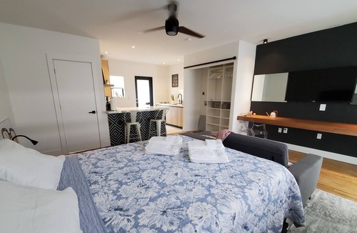 The Roads Apartment | Casa Cuba in Little Havana, by Brickell, 10 min to Airport, 10min to Miami Beach