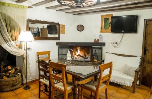 Valdeganga House | Casa Cueva Alegría