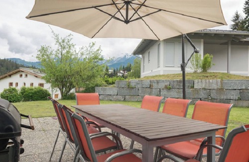 Laax House | Casa Davinci, (Laax Cons). 5.5 Zimmerwohnung by Interhome
