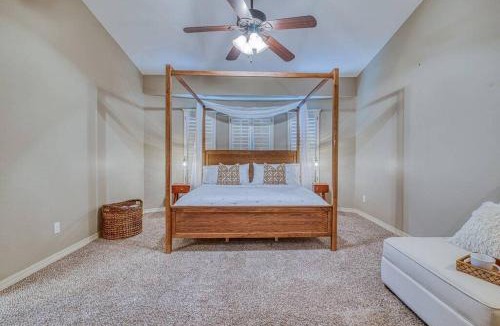 Biggs Field House | Casa De Arbol